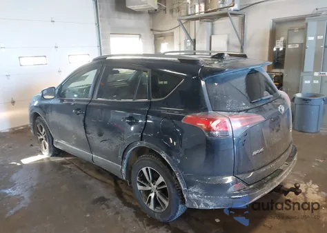 2017 Toyota Rav4 Xle из США, поврежденный, VIN JTMRFREVXHD207319